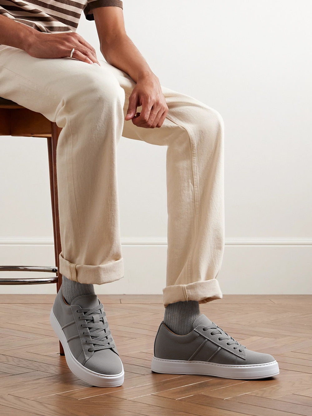 7CM / 2.76 Inches CMR CHAMARIPA Men's Hidden Height Increasing Shoes - Gray Suede Everyday Casual Shoes