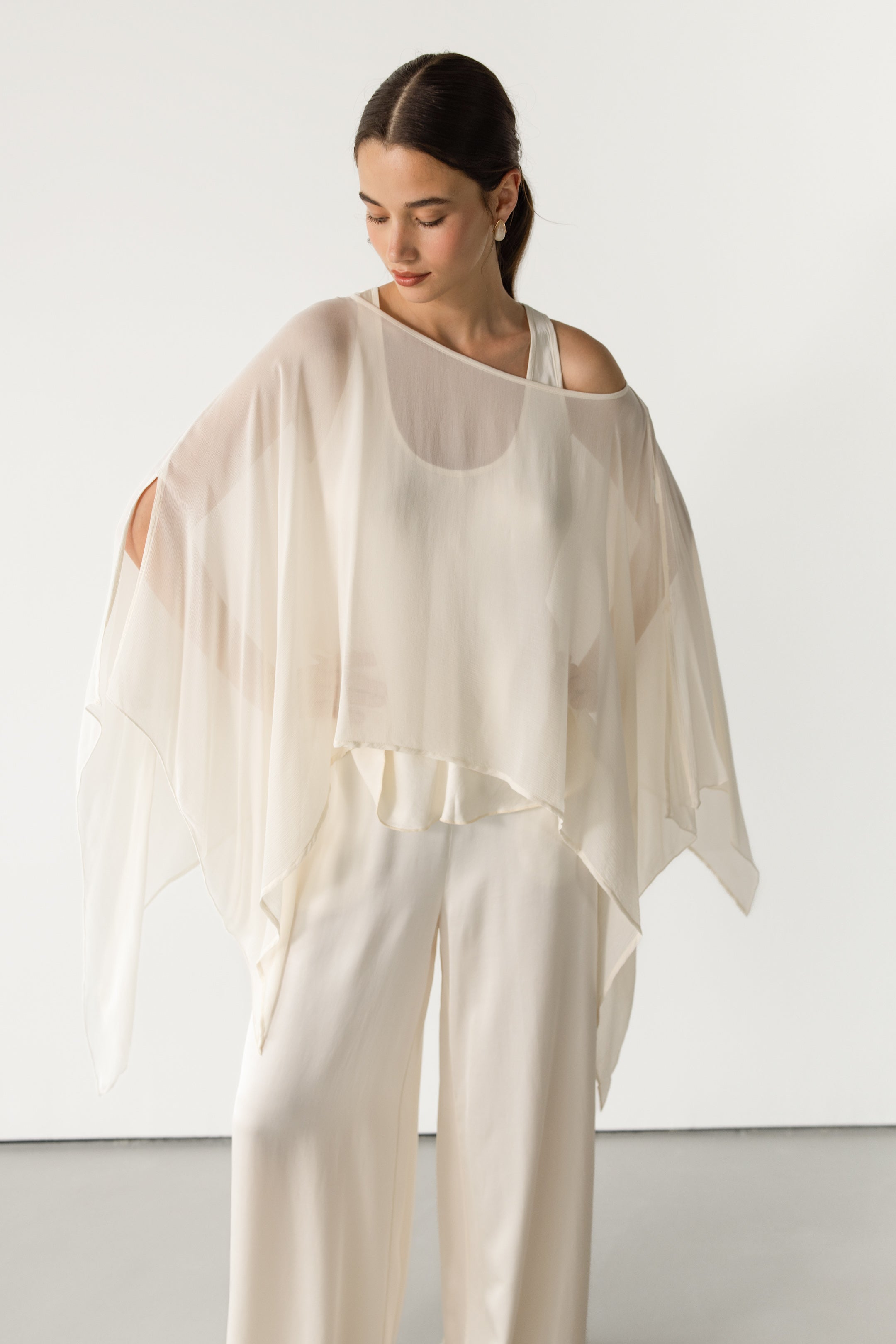 Emberly Lightweight Poncho | Ivory