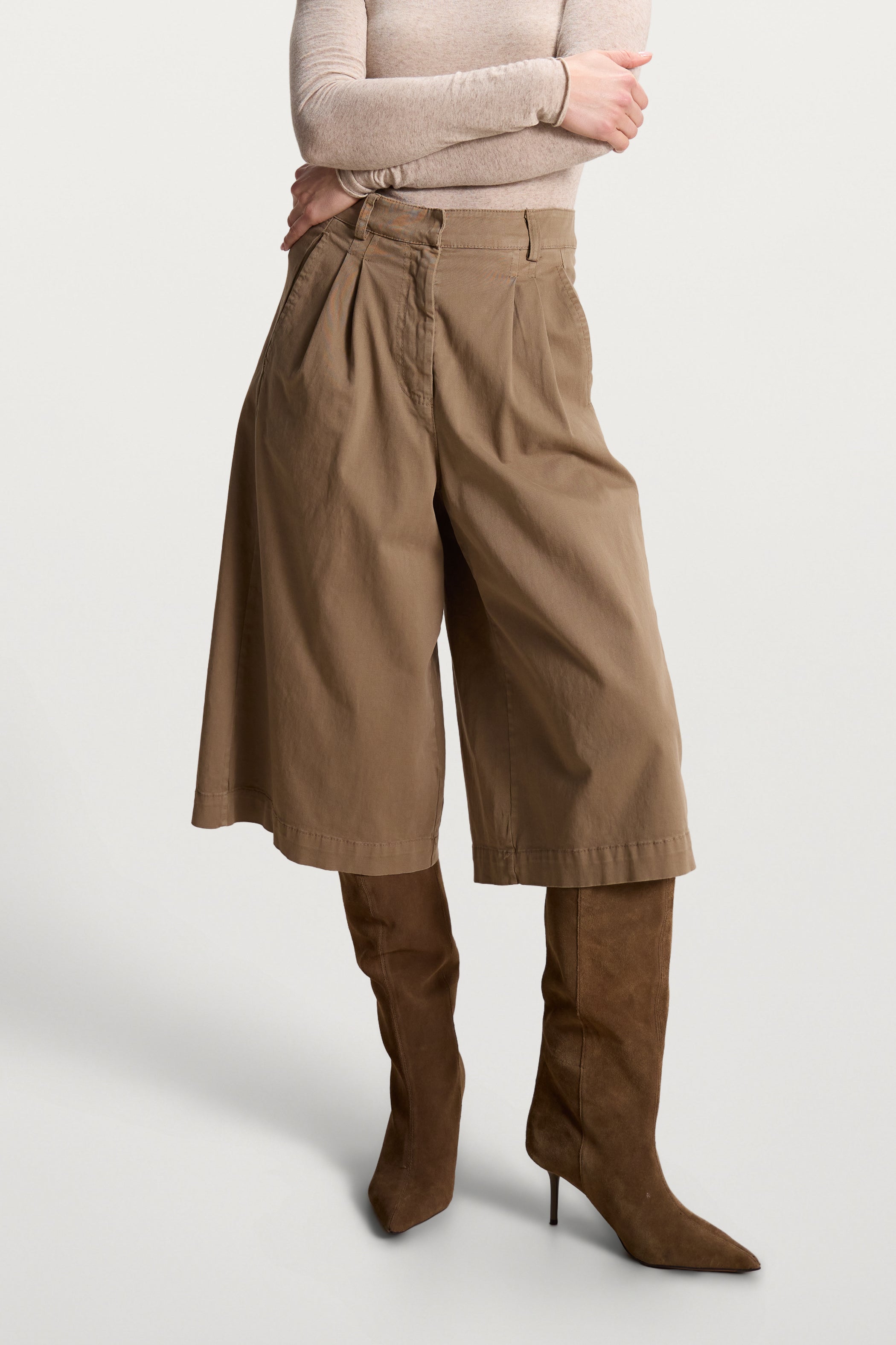 Sydney Bermuda Shorts | Taupe
