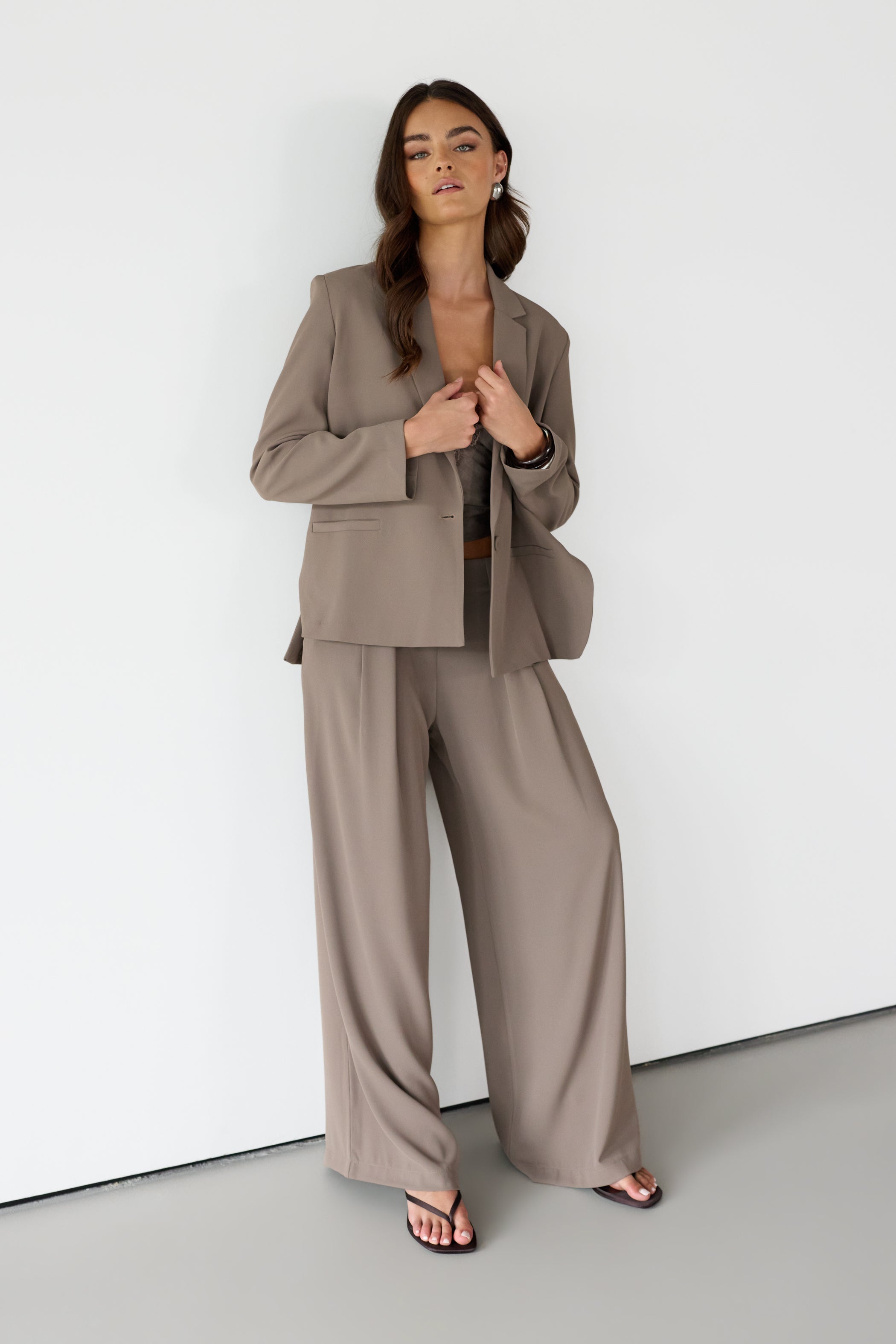 Lana Pleated Elastic Waist Trousers | Taupe