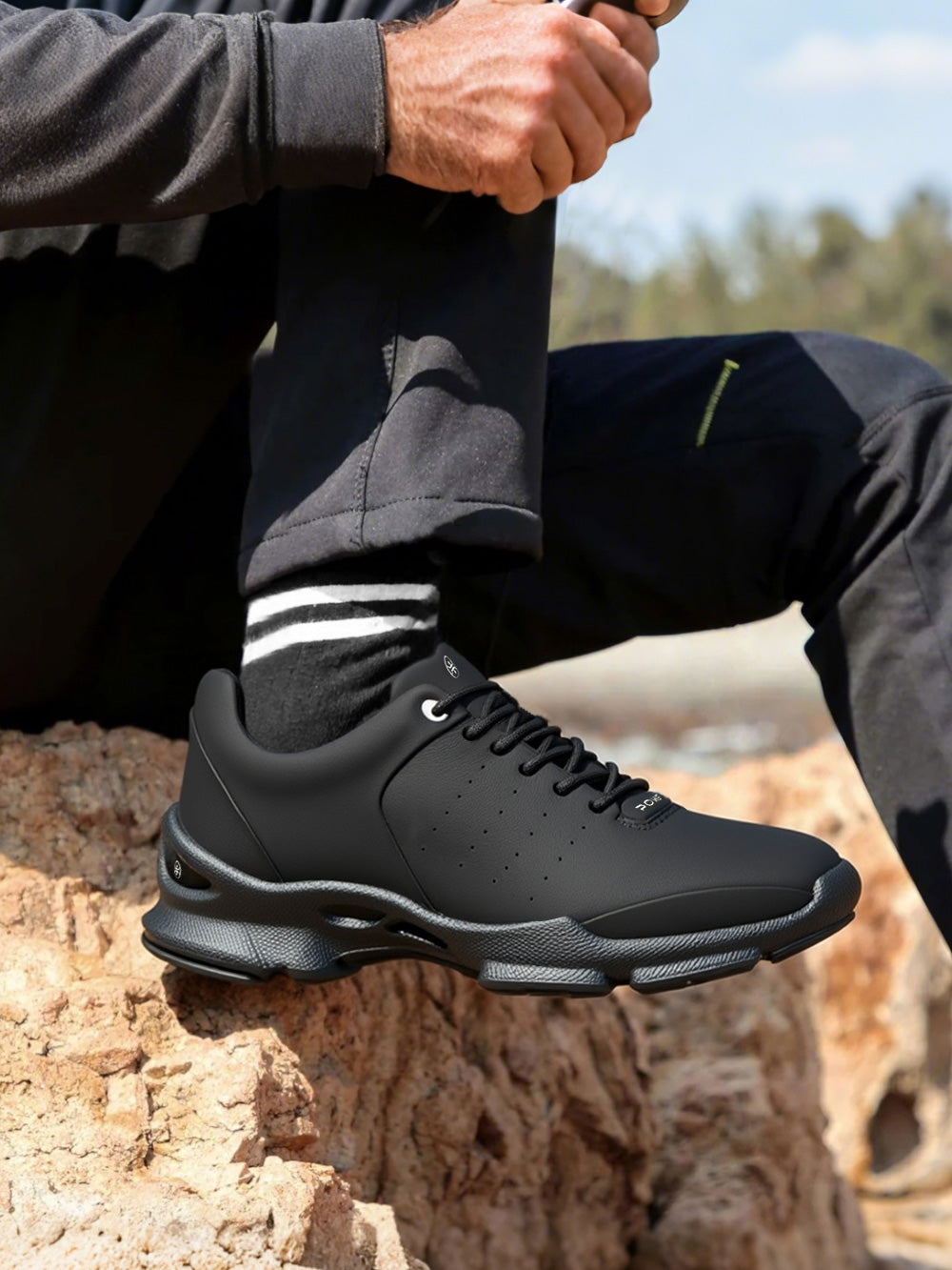 7CM / 2.76 Inches CMR CHAMARIPA Hiking Height Increasing Shoes - Black Outdoor Sneakers