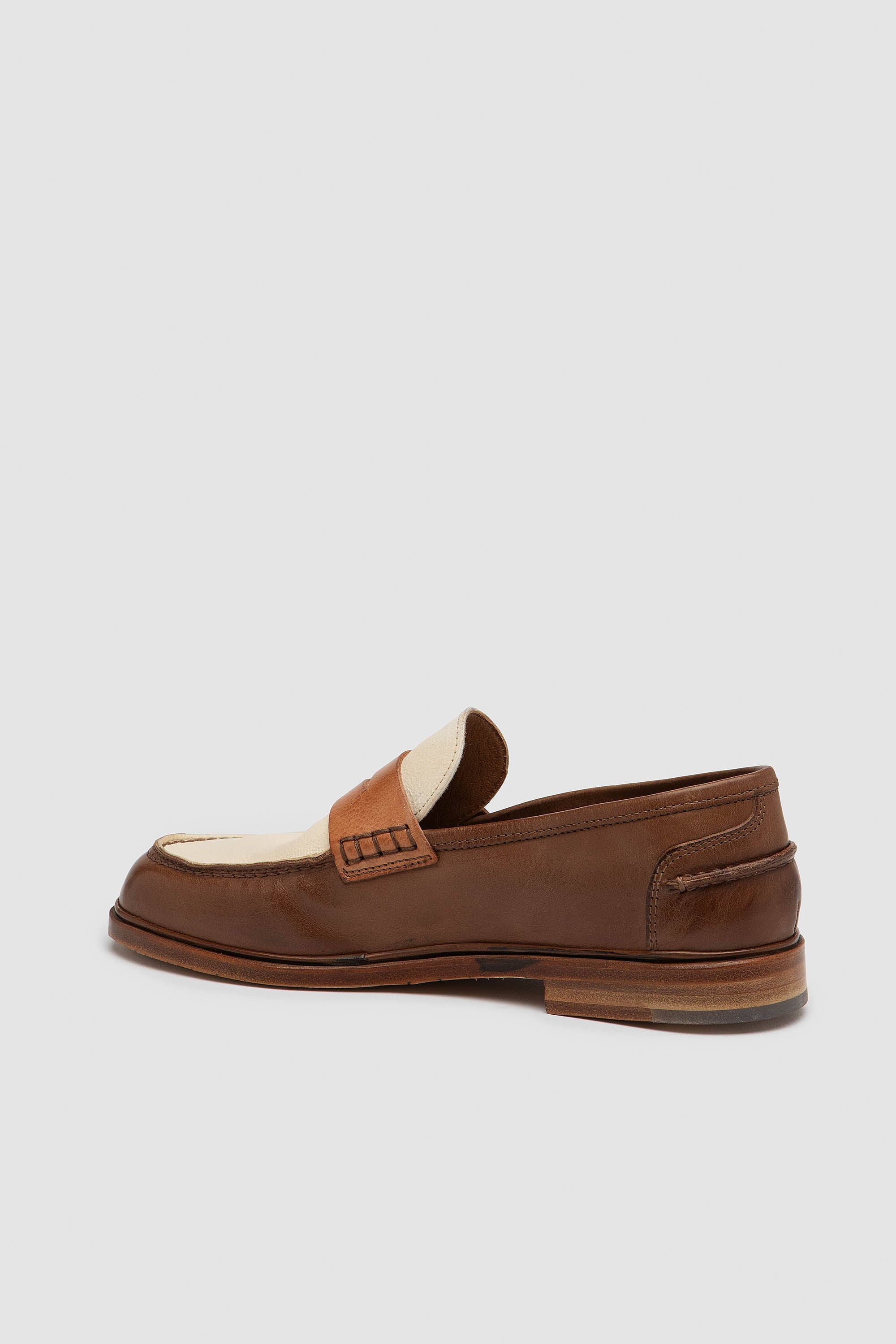 PIA Tricolor Leather