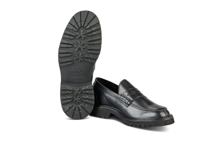 Eva Penny Loafer - Black