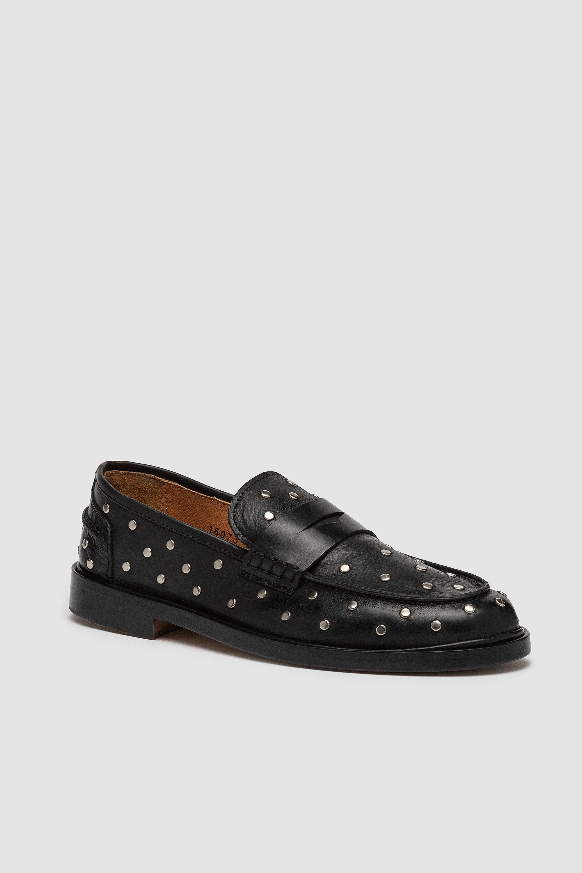 Pia Studs Black