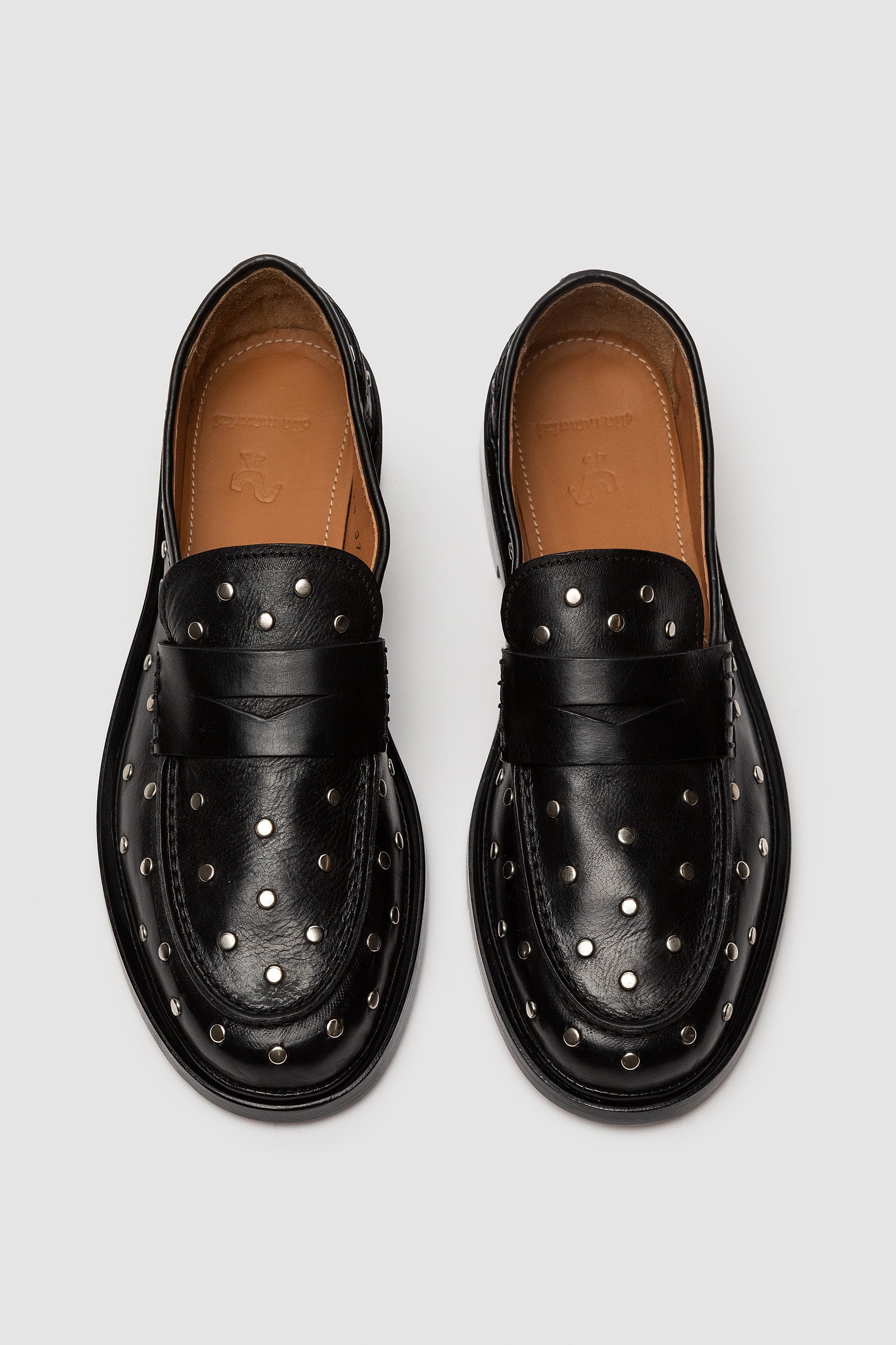 Pia Studs Black