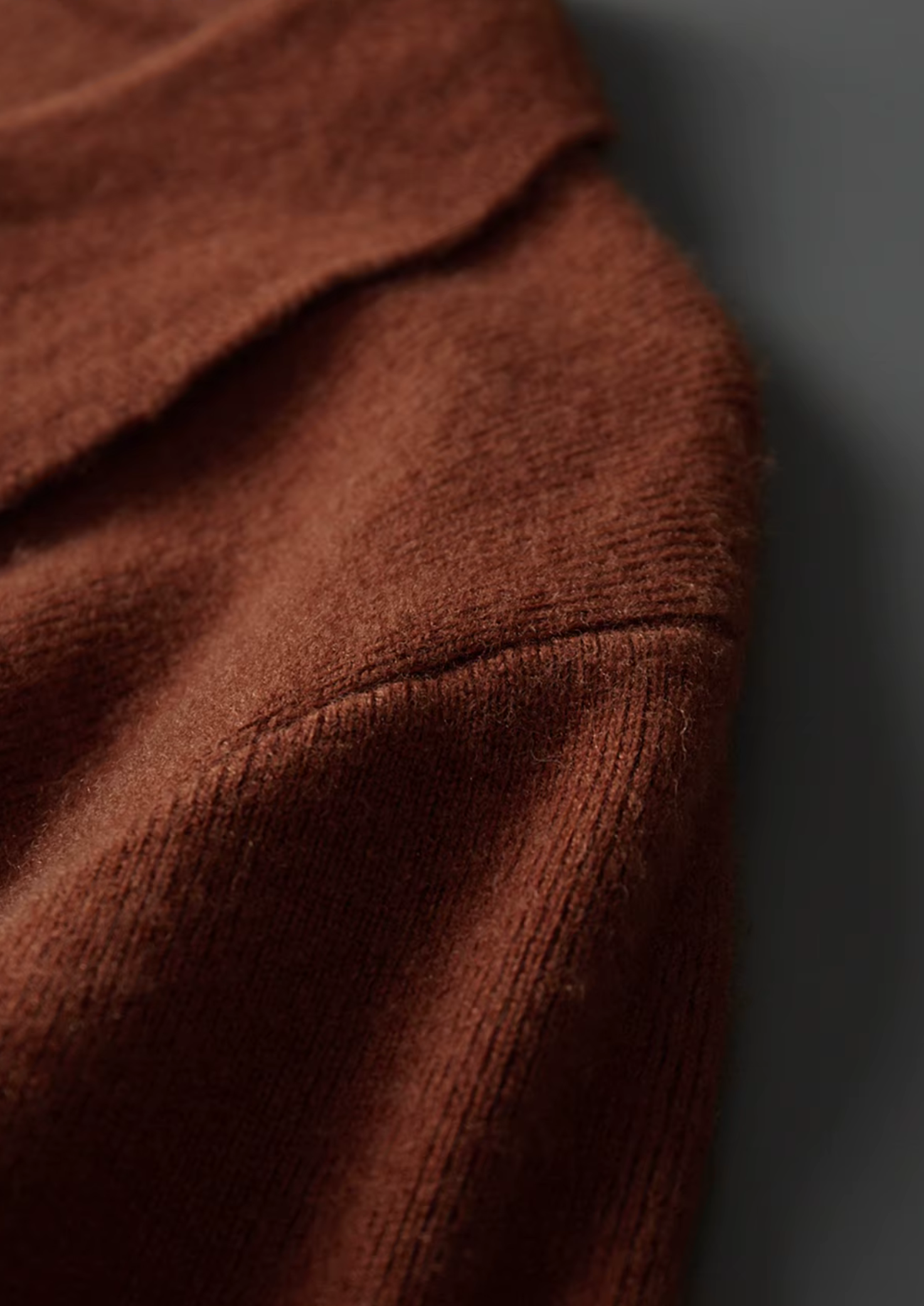 Cavallo Wool Ribbed Buttonless