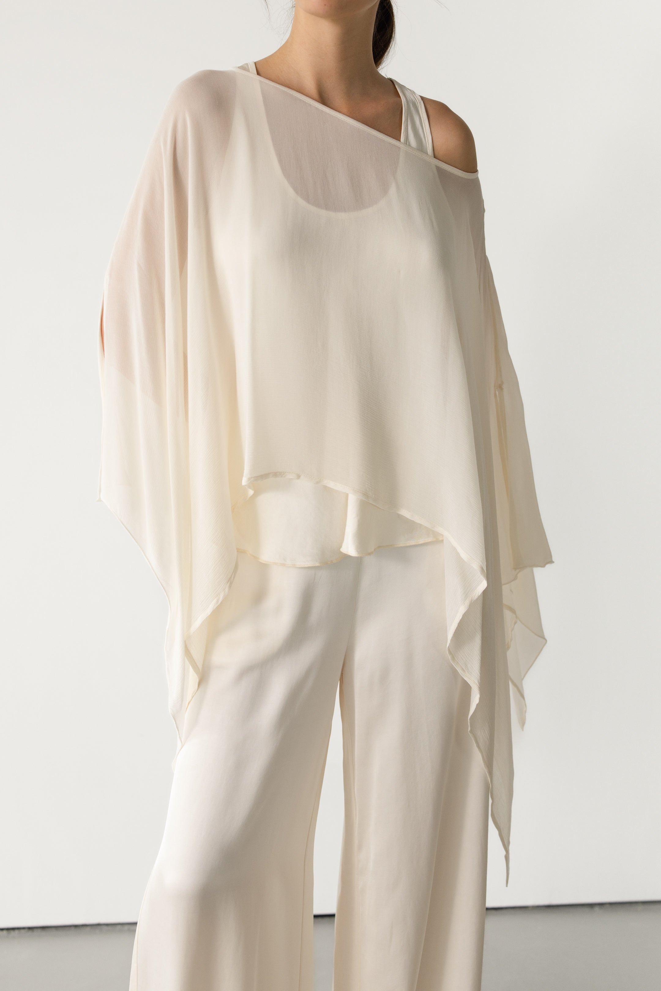 Emberly Lightweight Poncho | Ivory