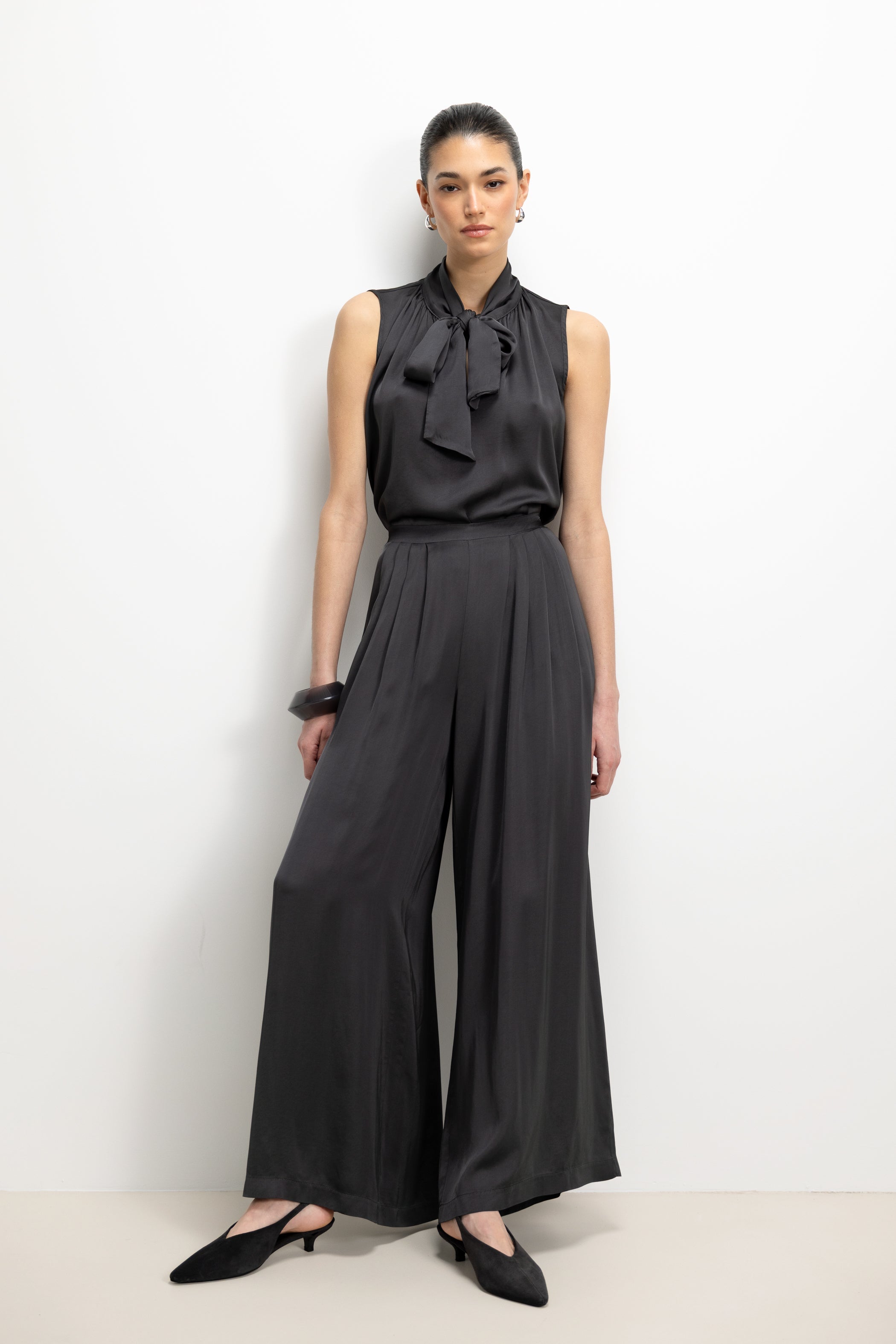 Arden Pleated Elastic Waist Satin Trousers | Anthracite