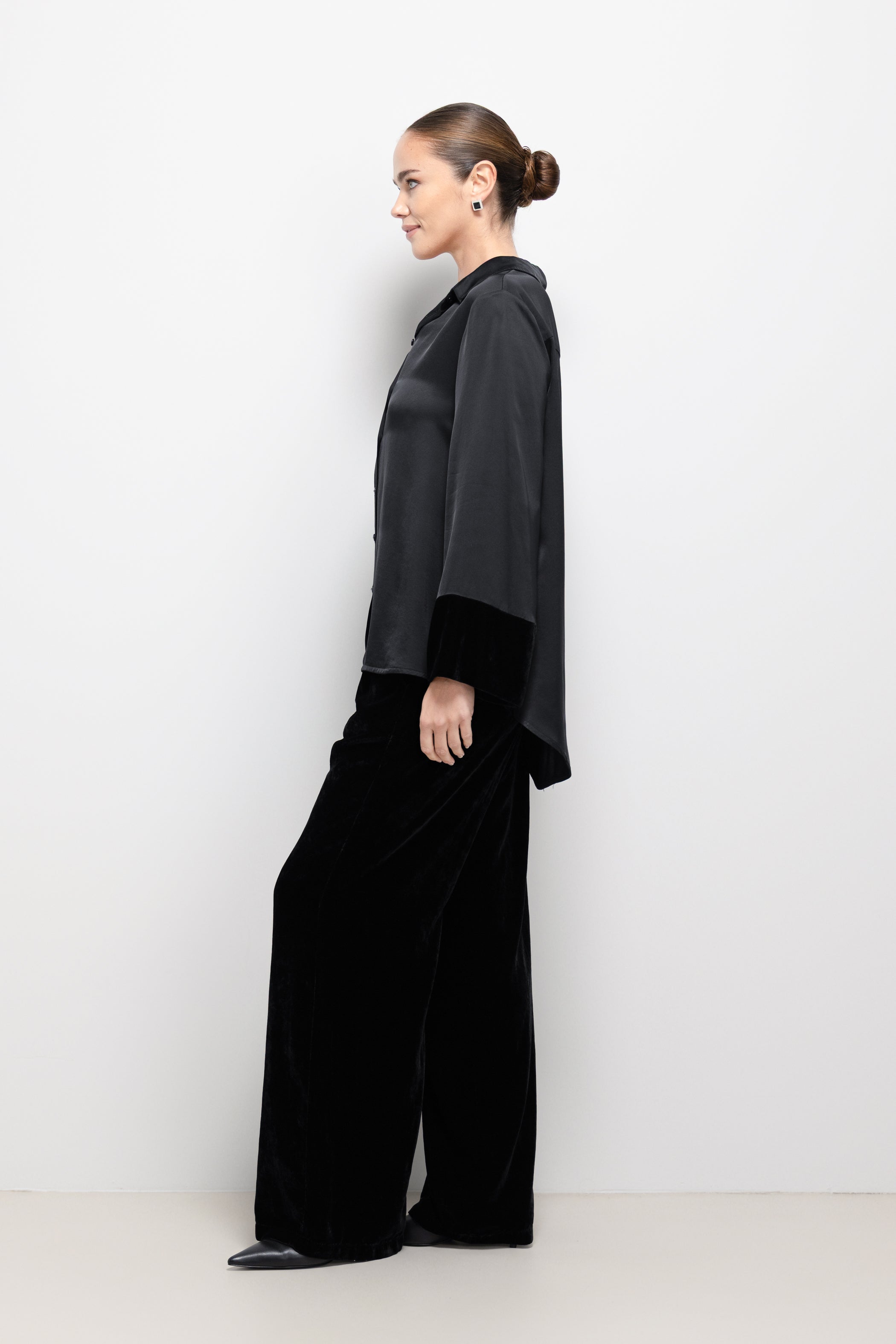 Caroline Velvet Cuff Shirt | Black