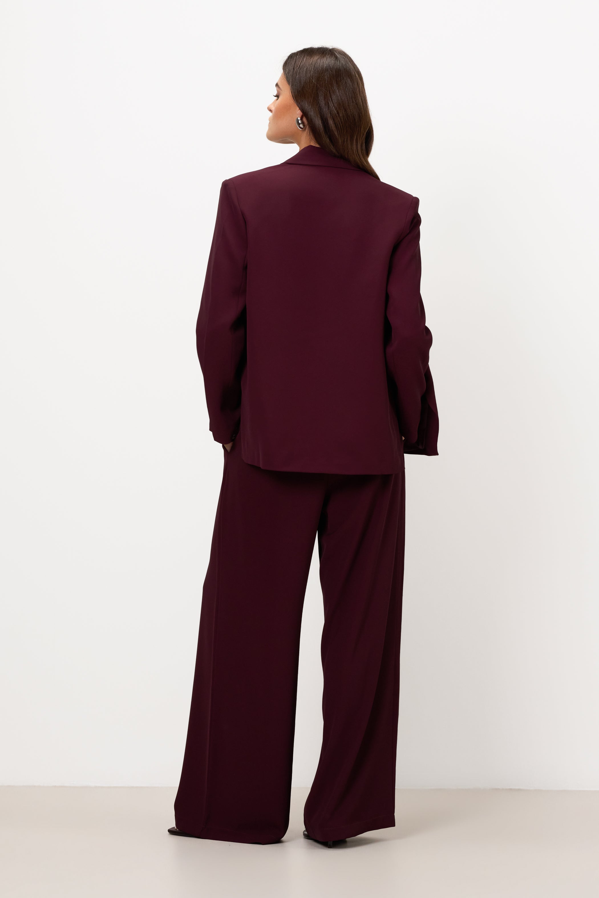Lana Pleated Elastic Waist Trousers | Burgundy