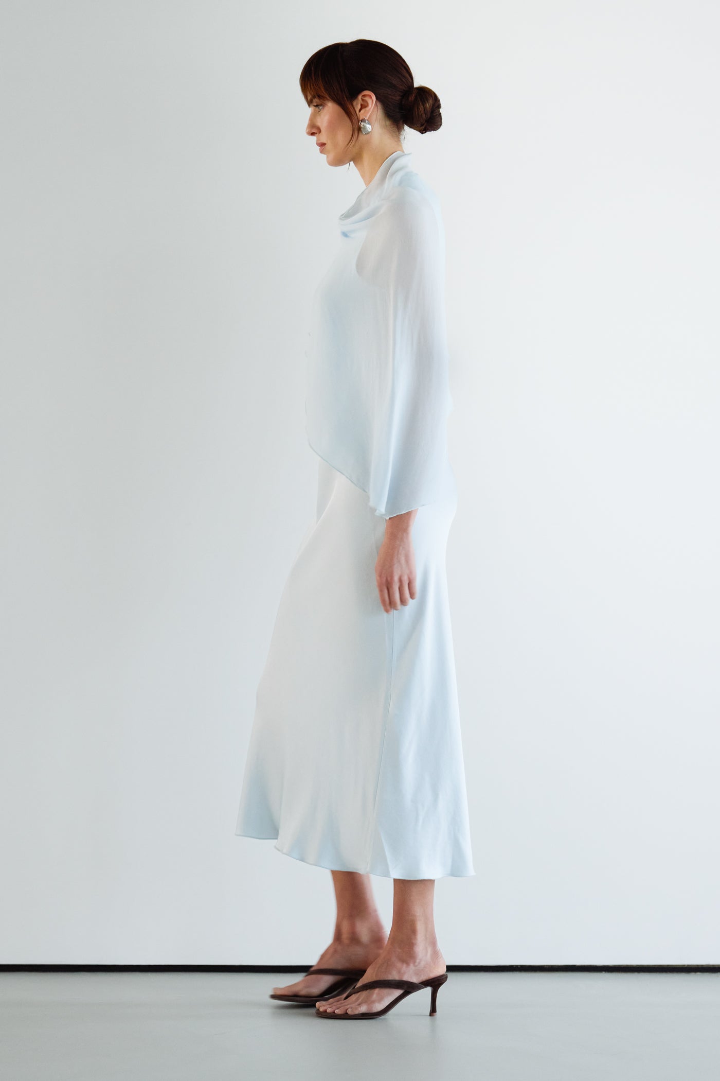 Lumi Asymmetric Poncho | Glacier