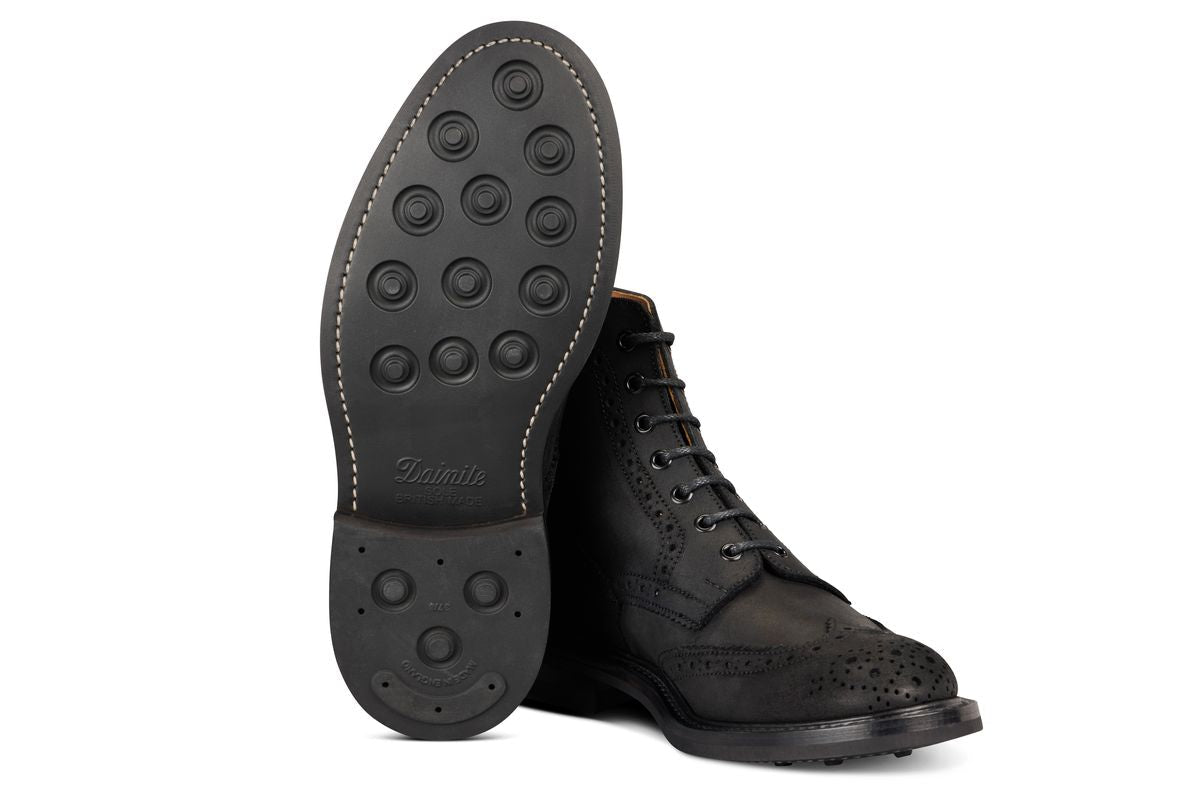 Stow Country Boot - Black Waxy Commander